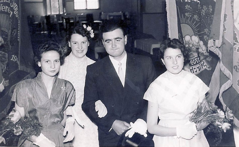 1956 01.jpg